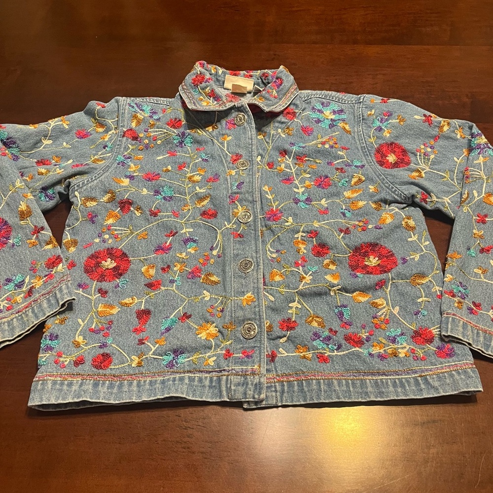 Chico’s Vintage Floral Embroidered Denim Jacket- Size 0/Small